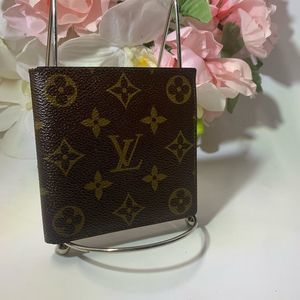 Authentic Louis Vuitton Monogram Canvas Mens Bifold Wallet